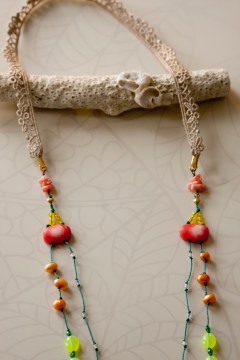 noma_tropical_flow_necklace028_detail02_web_2011